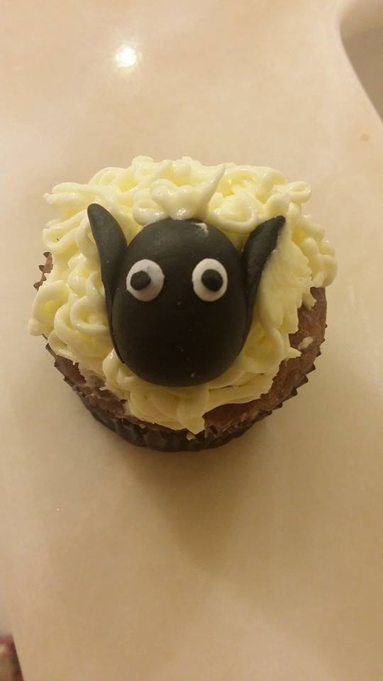 Sheep cupcake